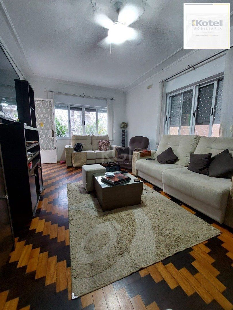 Casa para Venda - 184m², 3 dormitórios, sendo 1 suites, 4 vagas - Cristal — foto 2
