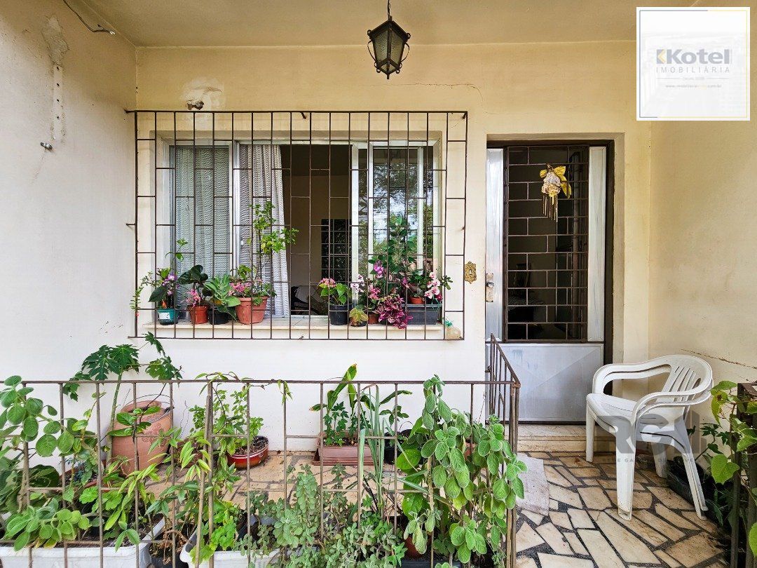 Casa para Venda - 210m², 3 dormitórios, sendo 1 suites, 2 vagas - Tristeza — foto 2