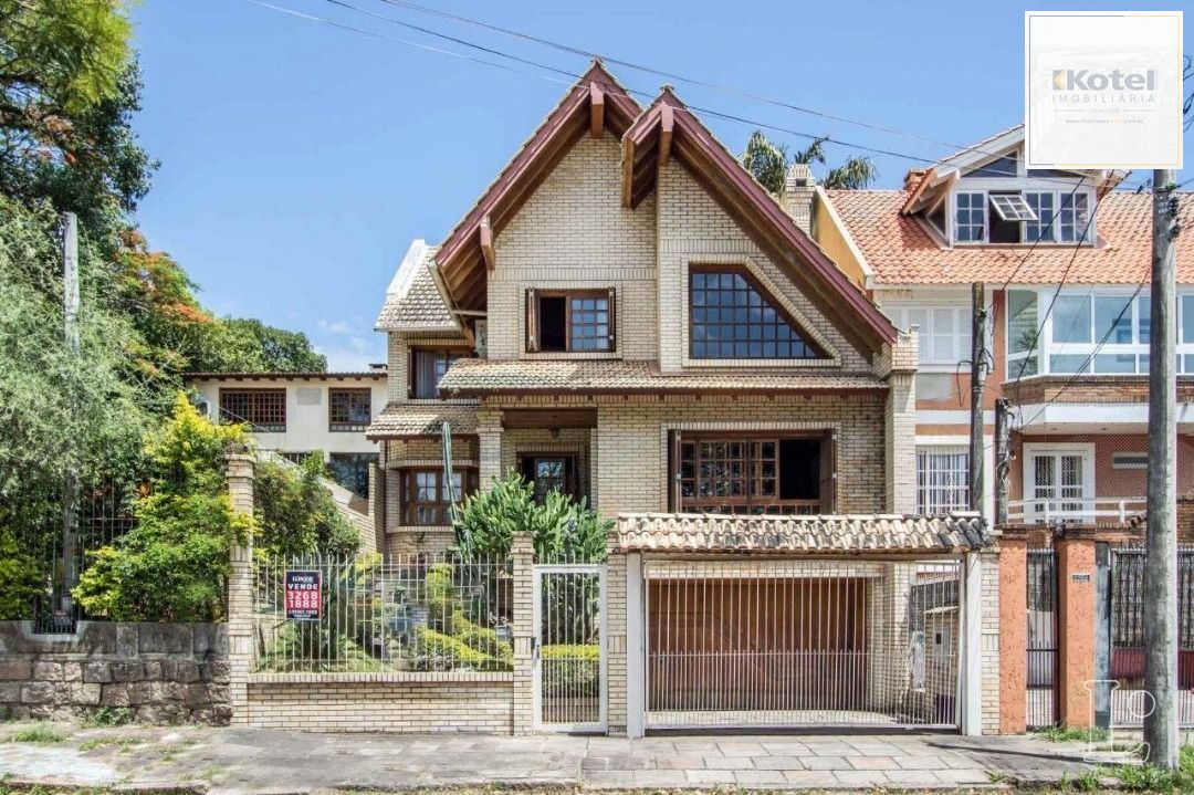 Sobrado à venda com  3 quartos, 1 suite, 4 vagas de garagem - Vila Conceição