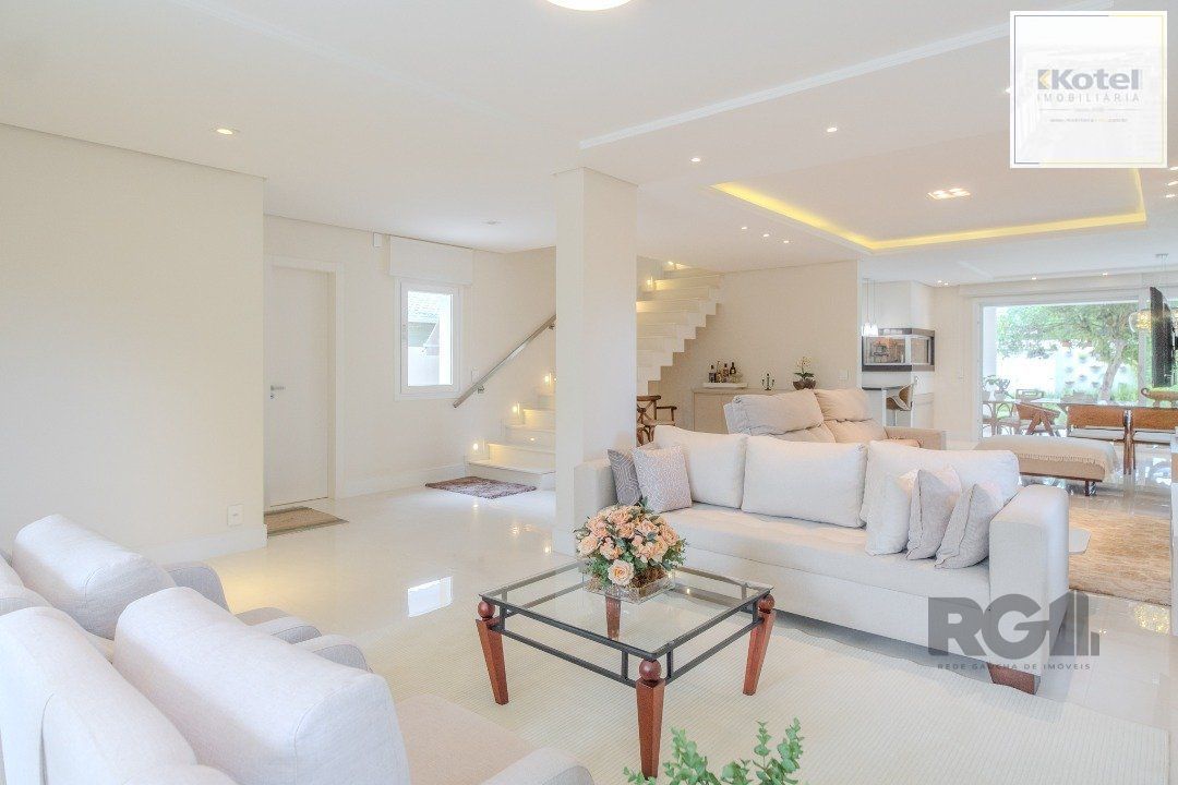 Casa semimobiliada e possui 3 suítes (sendo 1 delas master com closet e hidro) — foto 3