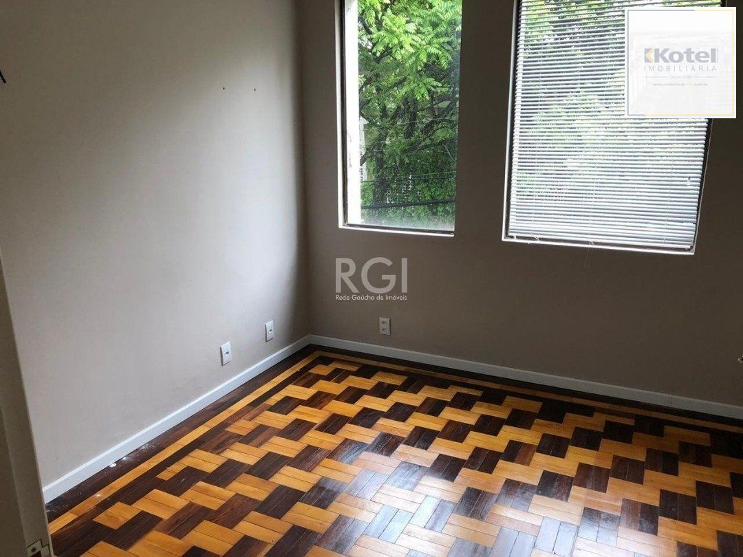 Casa Comercial para Venda - 0m², 0 dormitórios, Petrópolis