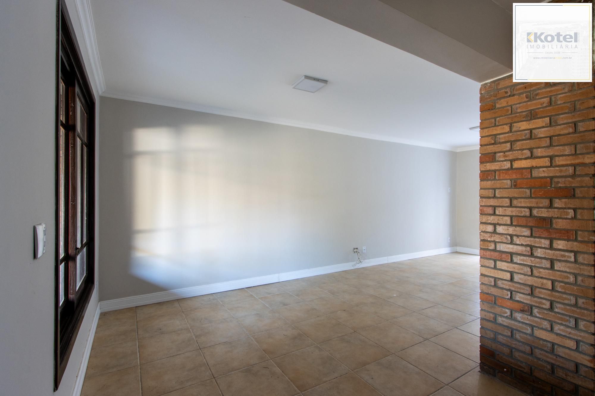 Casa 3 dormitórios, sendo 1 suíte, 2 vagas de garragem - bairro Ipanema — foto 5