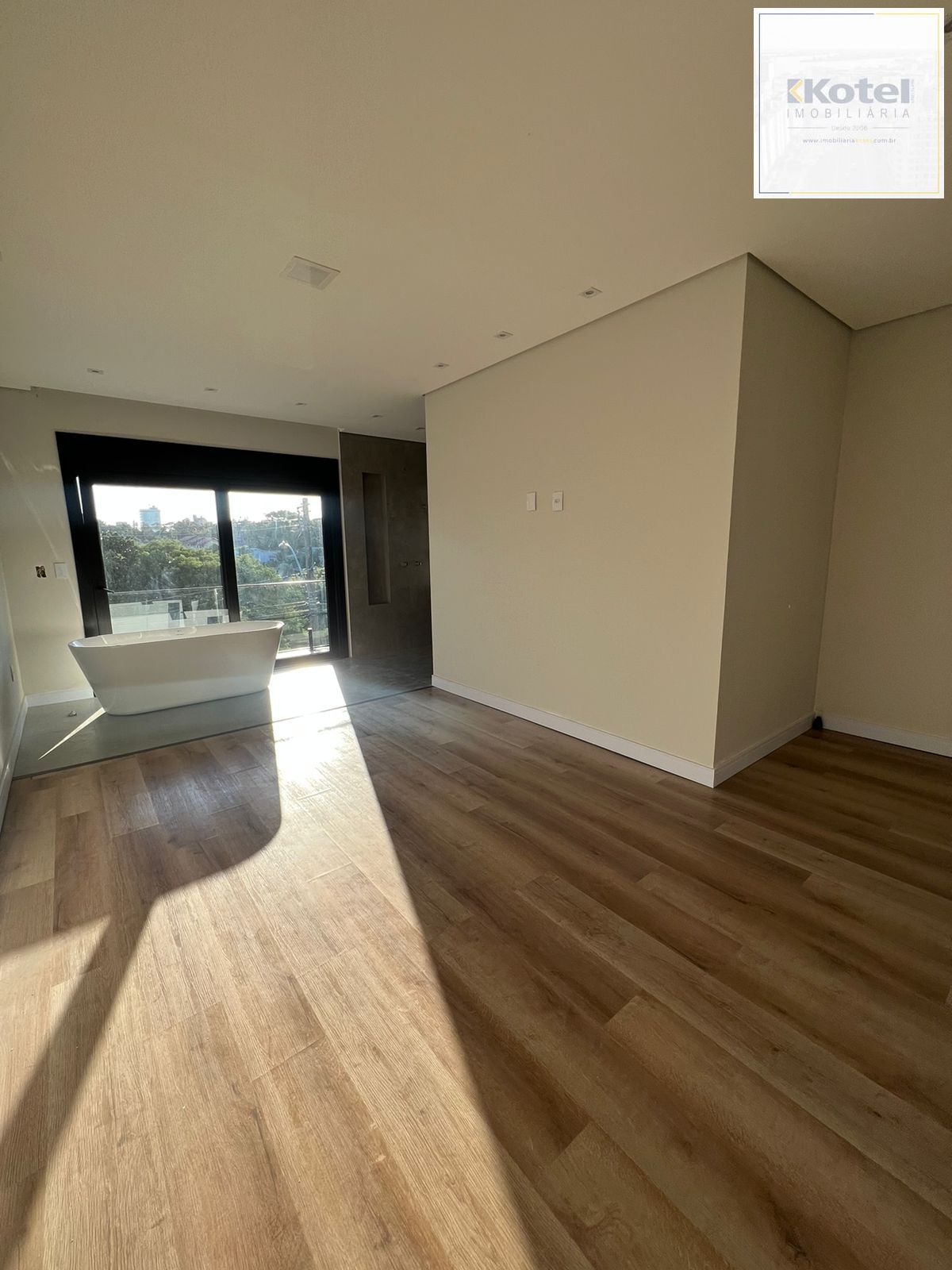 Casa de Condomínio com 3 suítes para comprar em Centro, Gravataí