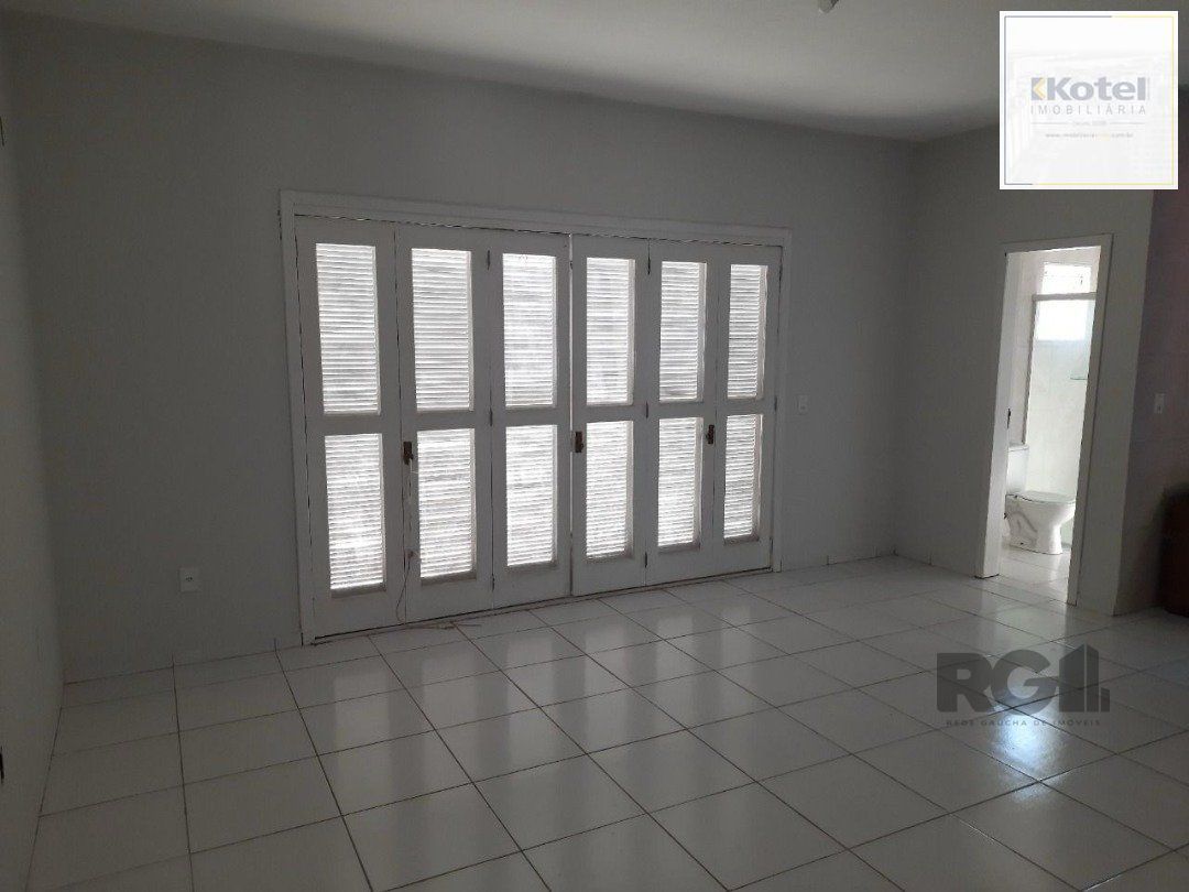 Oportunidade Imperdível: Prédio com 4 Apartamentos, Pátio e 2 Vagas de Garagem — foto 4