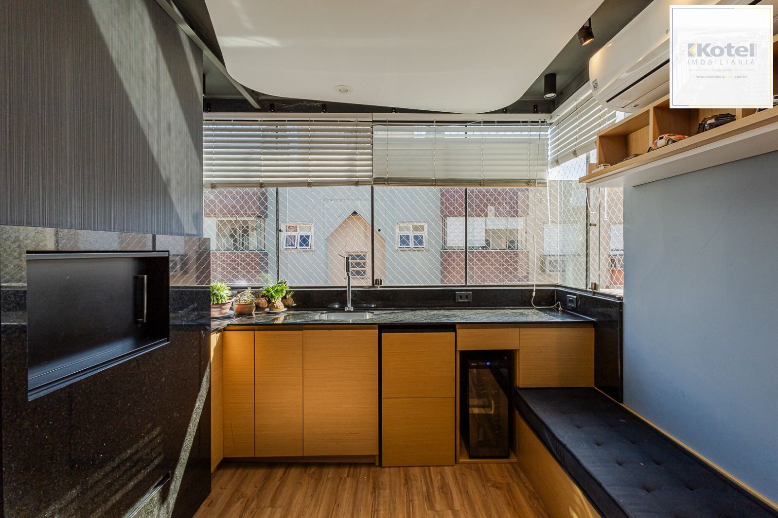 Apartamento com 3 quartos e 83m² à venda em Jardim Itu, Porto Alegre