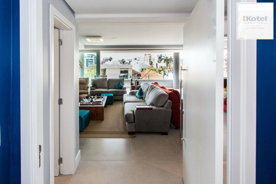 Cobertura para Venda - 230.43m², 3 dormitórios, sendo 3 suites, 2 vagas - Menino Deus — foto 5