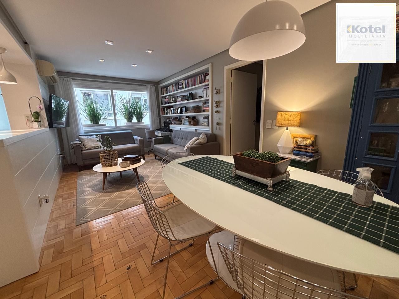 Apartamento 3 Dormitórios com Suíte no Moinhos de Vento
