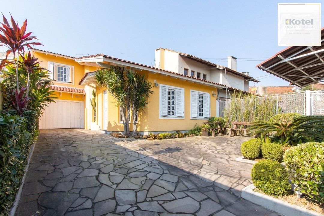 Casa para Venda - 254m², 4 dormitórios, sendo 3 suites, 5 vagas - Espirito Santo — foto 2