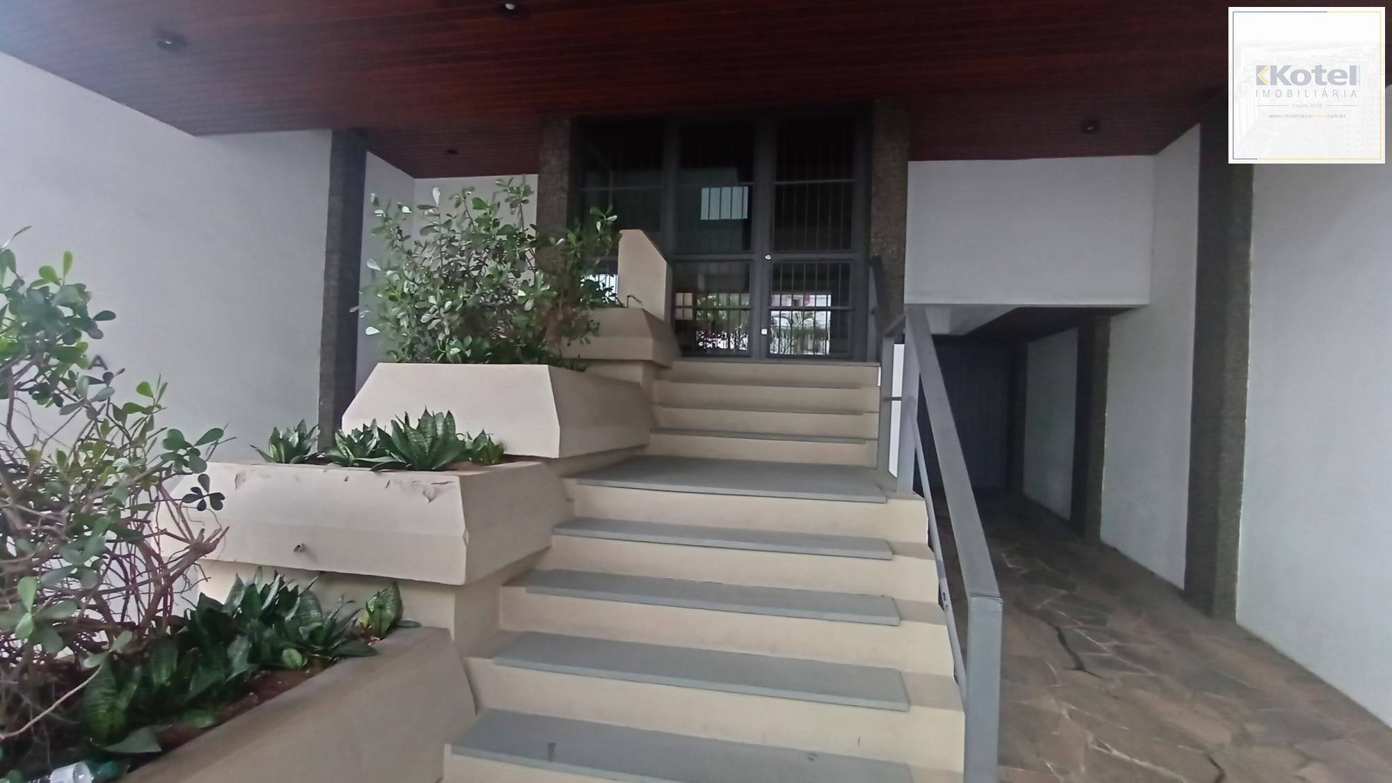 Sala comercial com vaga dupla, ao lado do Hospital Moinhos de Vento