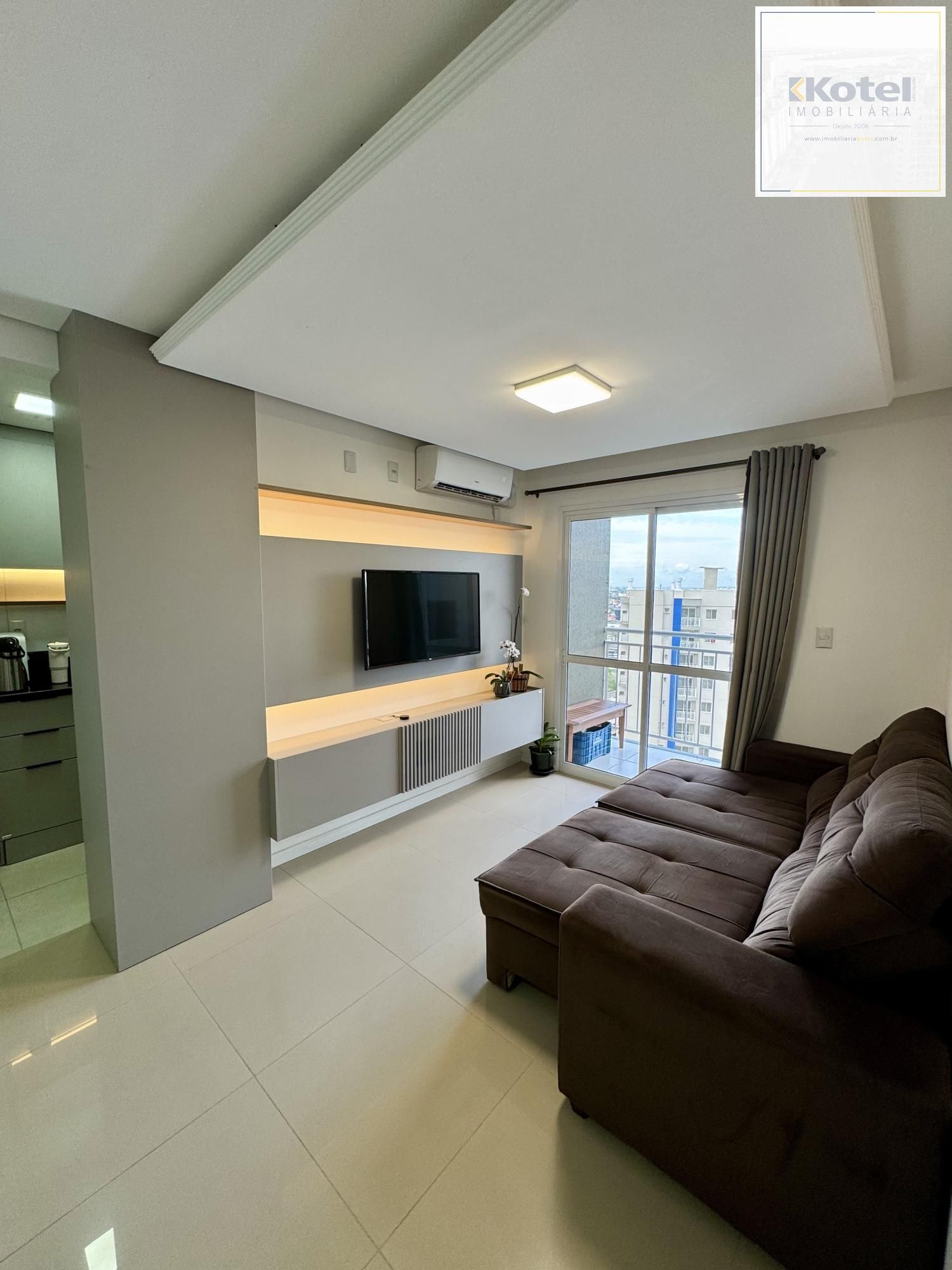 Apartamento de 2 dormitórios, 1 suíte e 1 vaga, em Canoas.