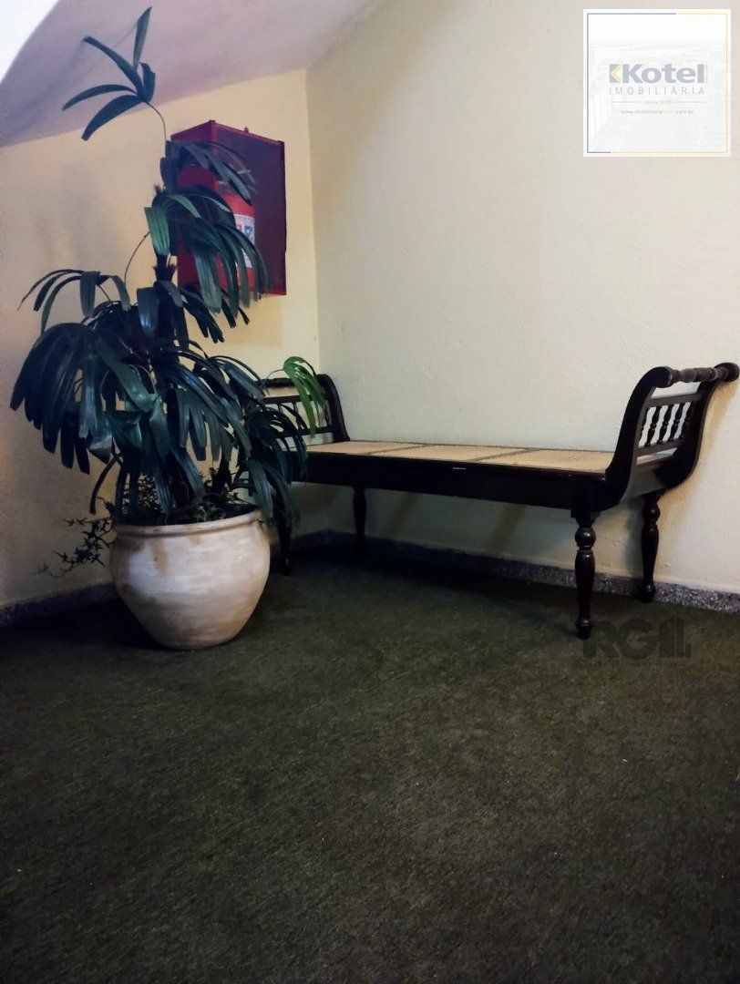 Apartamento com 40,31m², 1 quarto, totalmente reformado, na Lucas de Oliveira. — foto 3