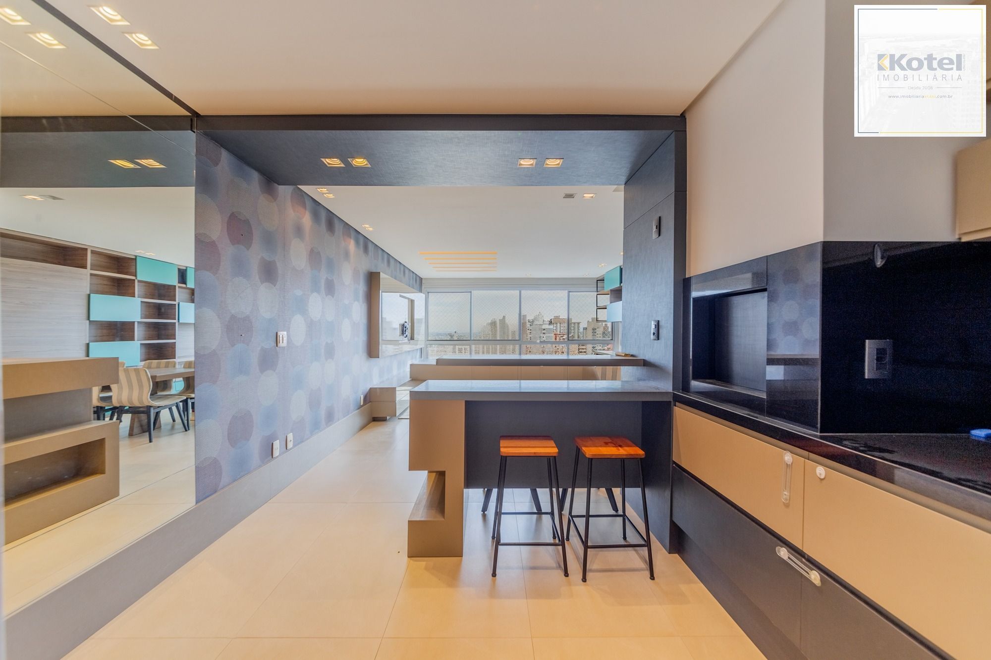 Apartamento semimobiliado, com 94m privativos, 2 suites e 3 vagas de garagem — foto 4