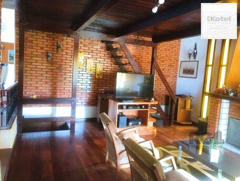 Casa para Venda - 250m², 3 dormitórios, sendo 1 suites, 4 vagas - Taruma