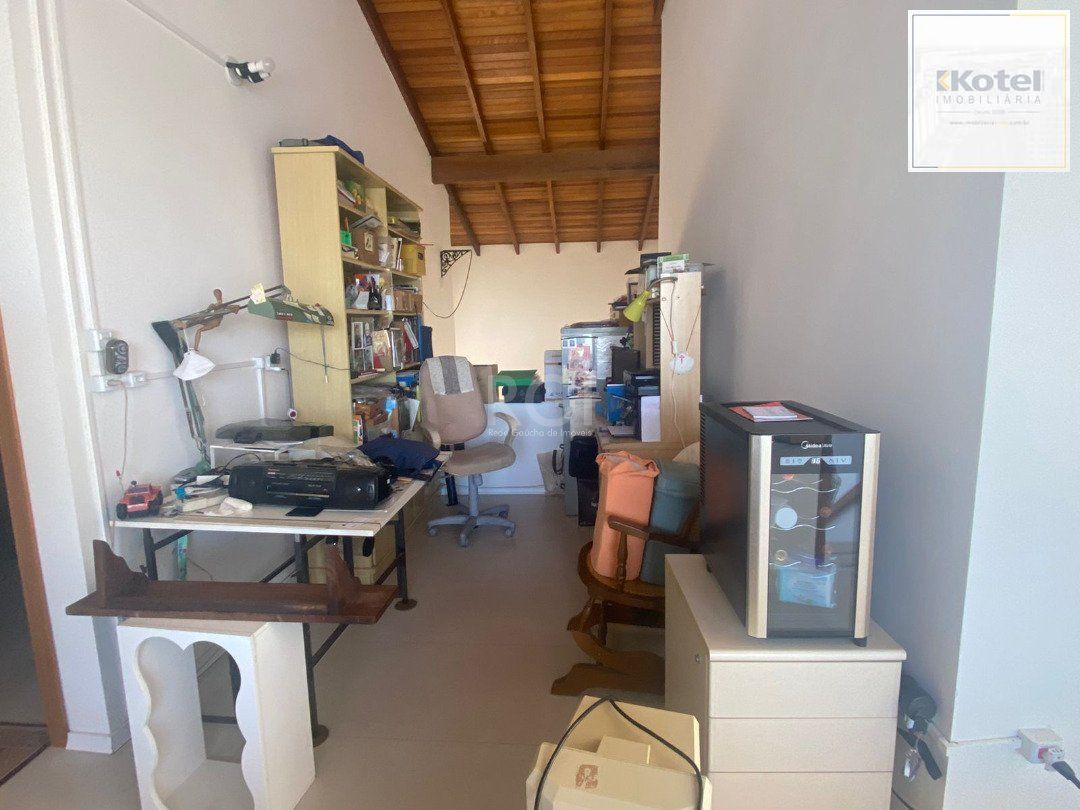 Casa Condominio para Venda - 300m², 3 dormitórios, sendo 3 suites, 4 vagas - Terra Ville