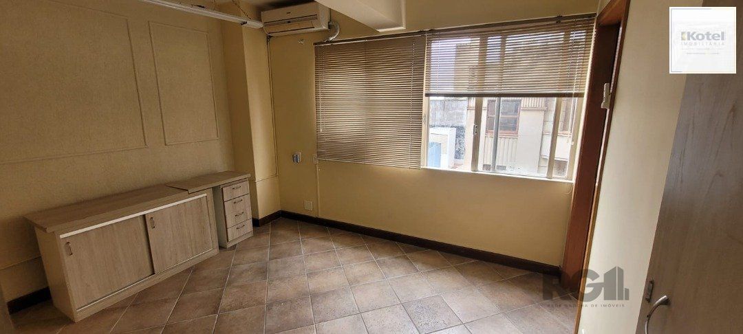 Sala Comercial à venda, 49m², Centro Histórico - Porto Alegre