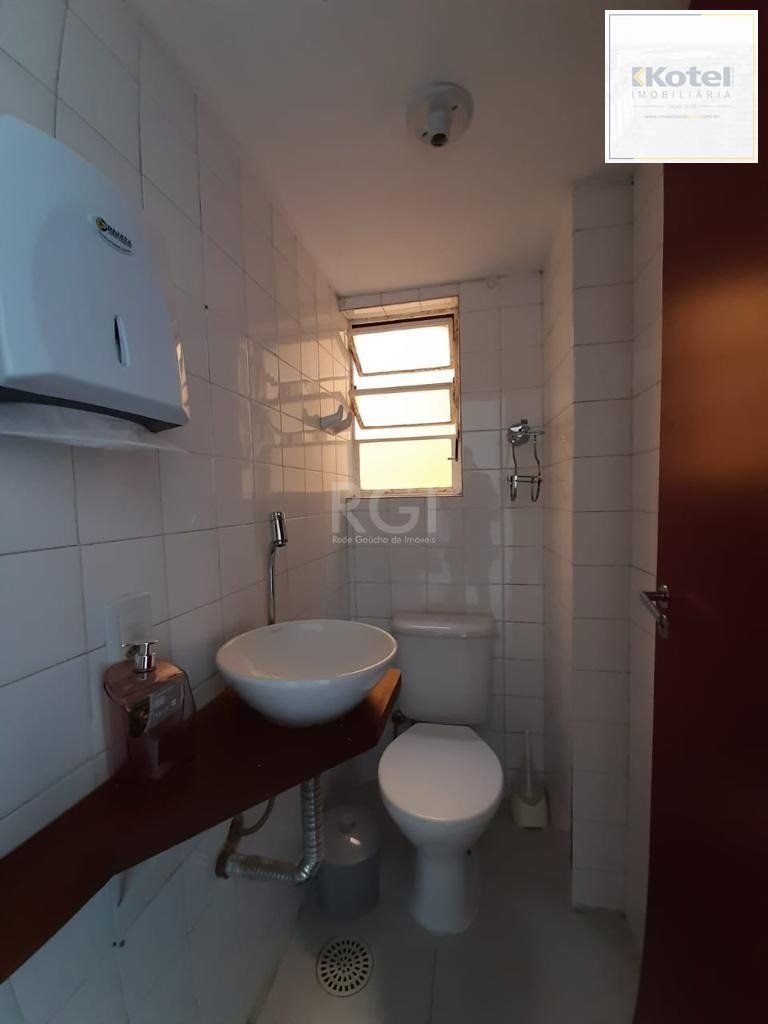 sala comercial localizada na Av Independência em frente ao Hospital Sto Antonio — foto 4
