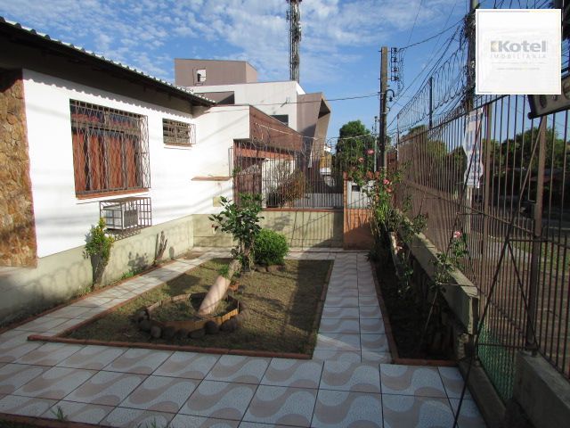 Casa térrea, com 3 dormitórios, 1 suíte, no bairro Nonoai. — foto 3