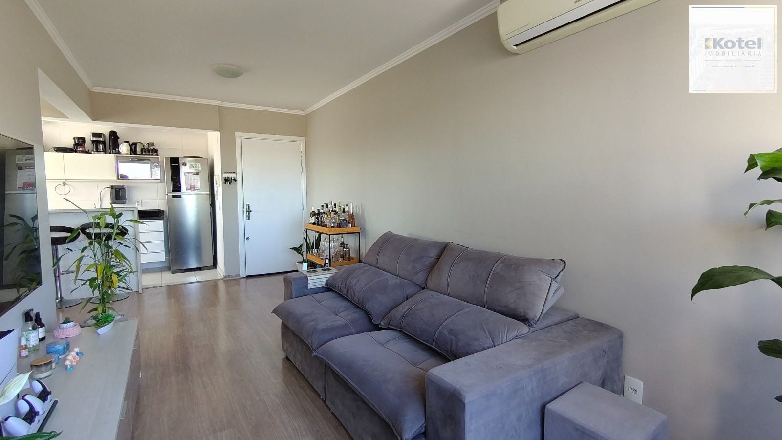 Apartamento de 2 dormitórios, 1 vaga, no bairro São José.