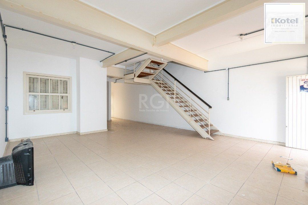 Casa para Venda - 232m², 3 dormitórios, 2 vagas - Navegantes — foto 3