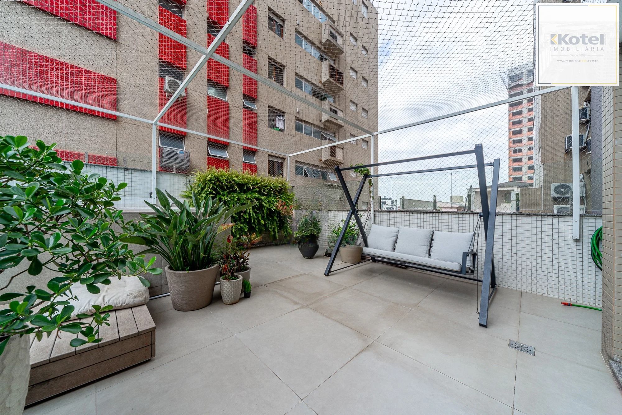 Apartamento Garden com 136m² e 3 dormitórios, 1 suíte, 2 vagas