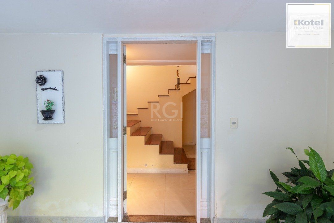 Casa Condominio para Venda - 322.88m², 3 dormitórios, sendo 1 suites, 4 vagas - Jardim Isabel — foto 4