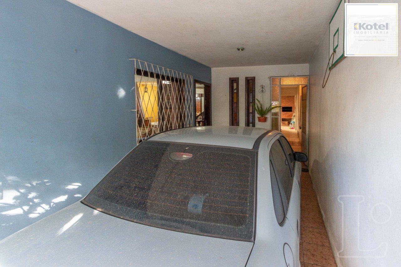 Sobrado para Venda - 241m², 4 dormitórios, sendo 1 suites, 1 vaga - Camaquã — foto 3