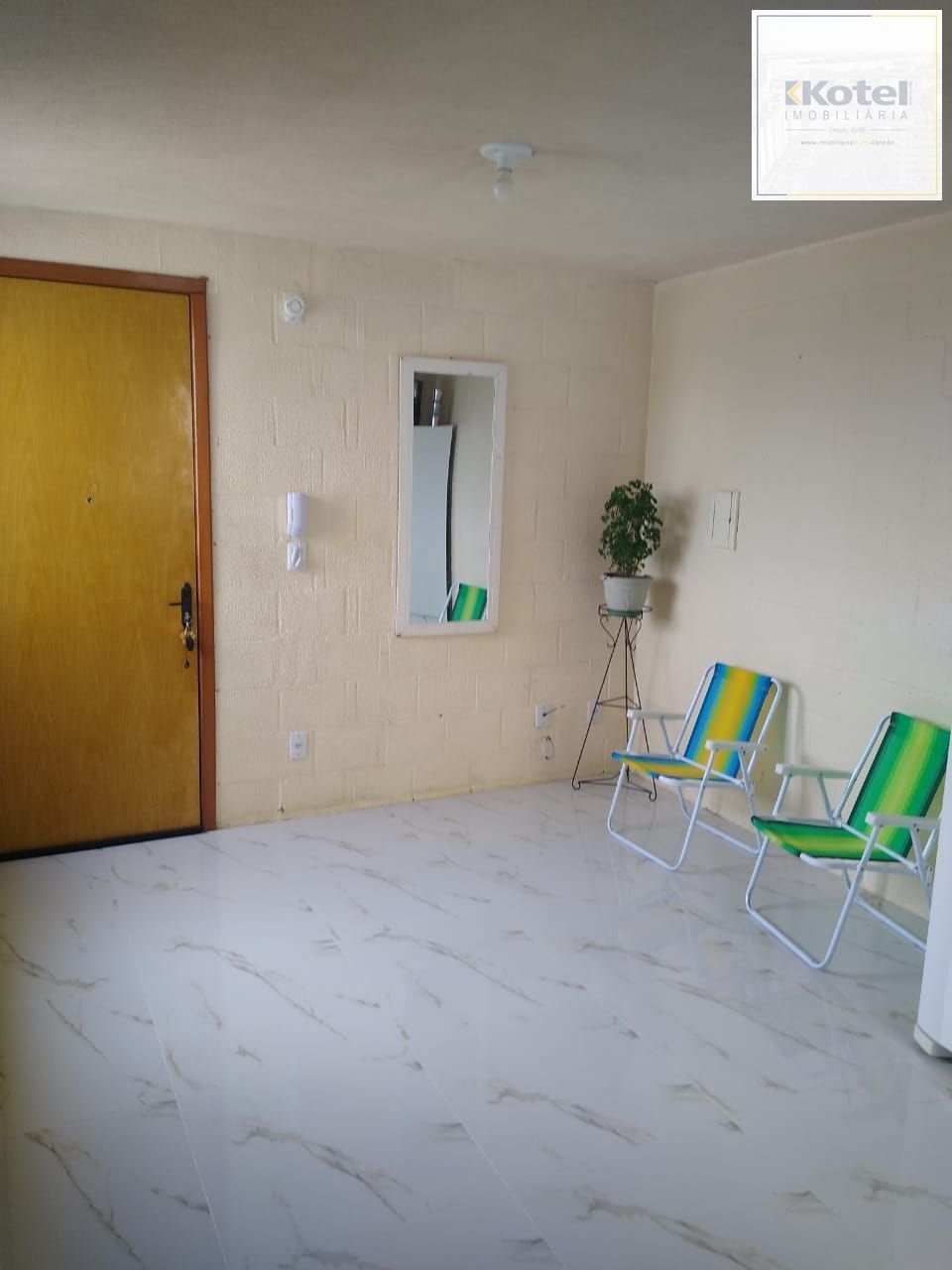 APARTAMENTO 2 DORMITÓRIOS E 1 VAGA DE GARAGEM PRONTO PARA MORAR NO BAIRRO VILA NOVA