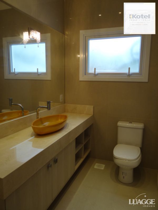 Casa para Venda - 305m², 3 dormitórios, sendo 3 suites, 4 vagas - Nonoai — foto 3
