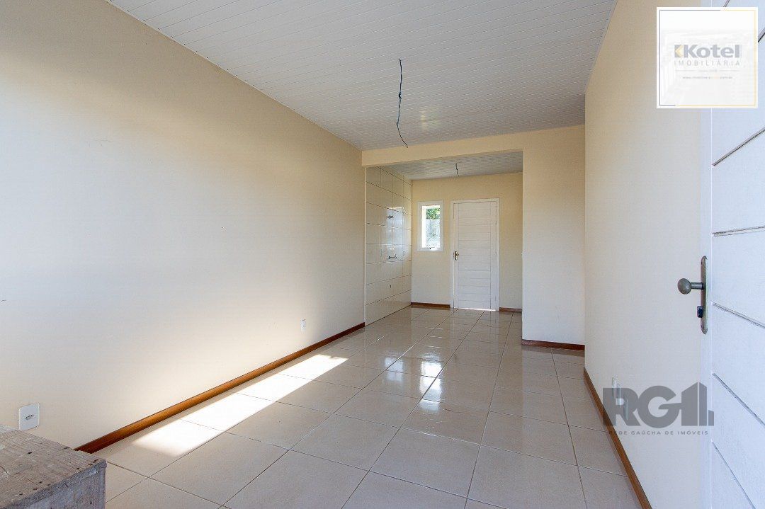 Casa 2 quartos à venda, 53m², Restinga - Porto Alegre — foto 2
