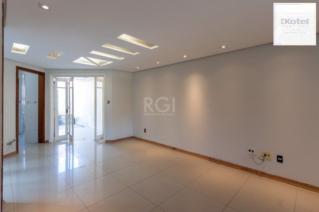 Casa para Venda - 205.81m², 3 dormitórios, sendo 1 suites, 2 vagas - Ipanema — foto 3