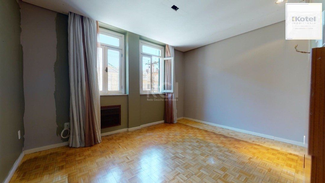 Casa para Venda - 130m², 3 dormitórios, sendo 1 suites, Cidade Baixa — foto 5