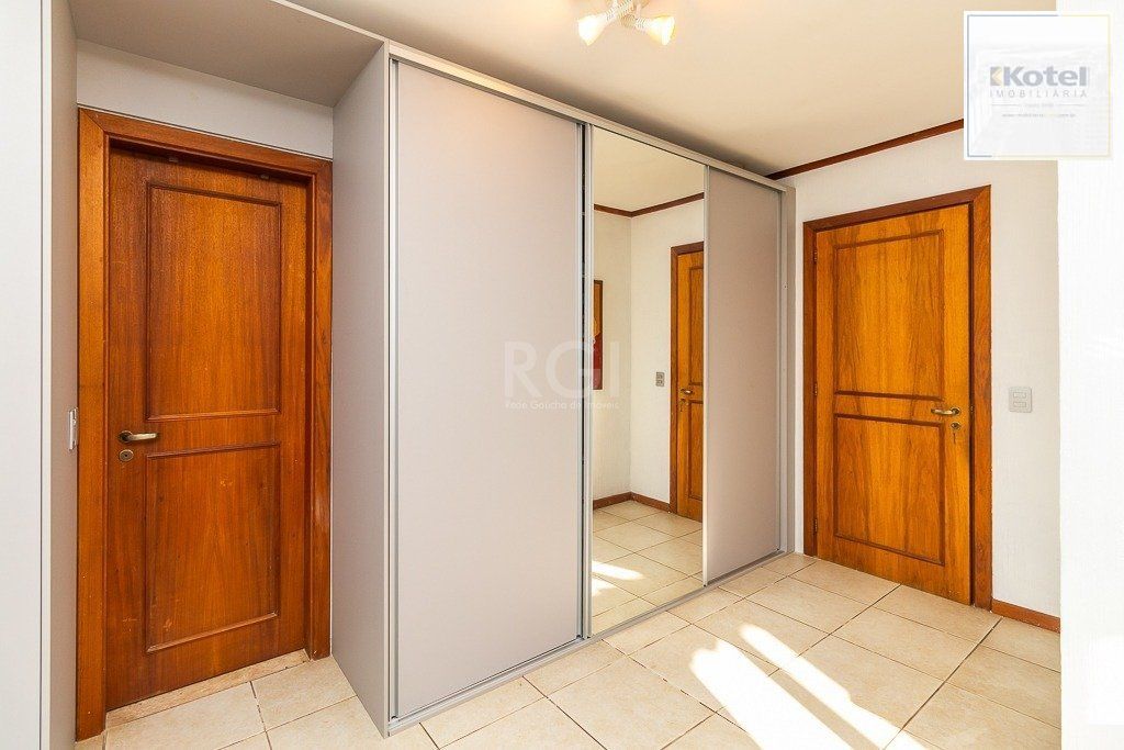 Casa Condominio para Venda - 239.9m², 3 dormitórios, Santa Tereza