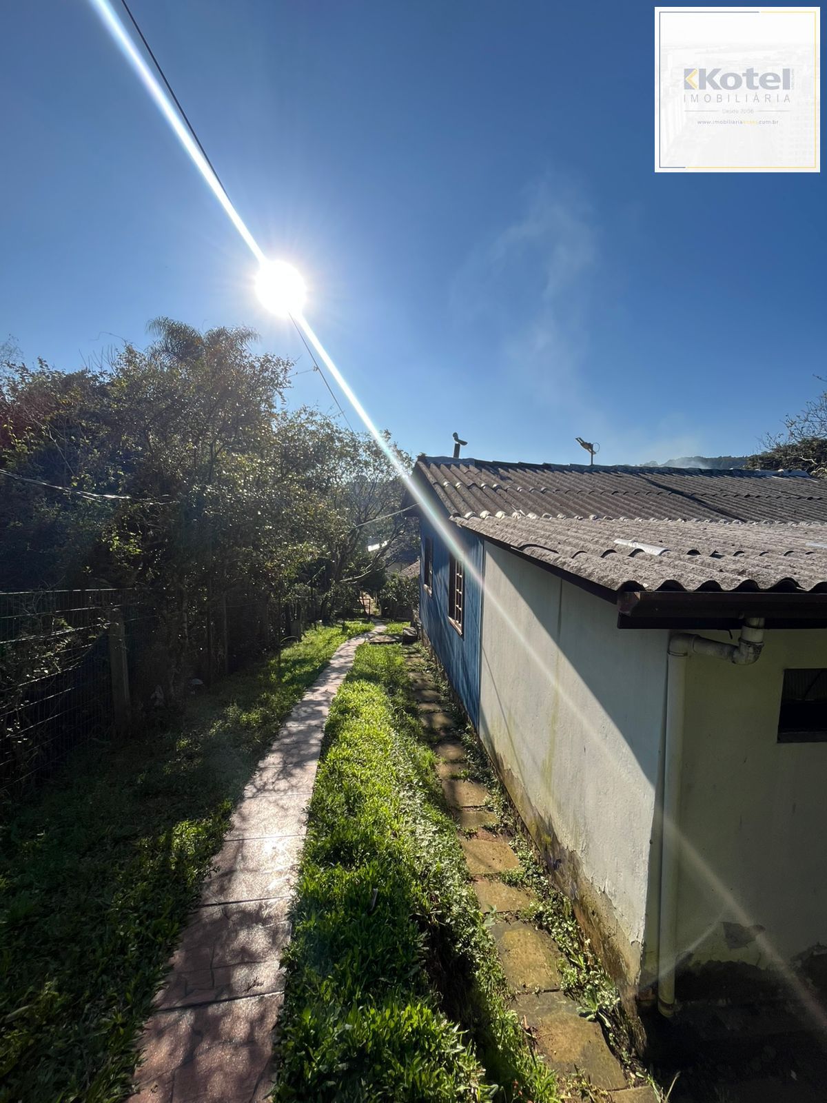 Terreno Amplo com 3 Casas – Vila Nova, Porto Alegre