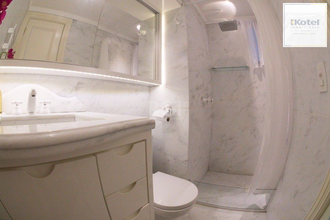 Apartamento para Venda - 80.3m², 3 dormitórios, sendo 1 suites, 2 vagas - Menino Deus — foto 5