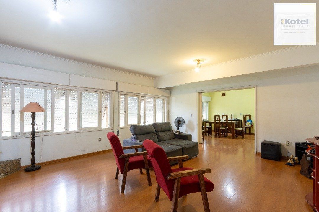 Casa 4 quartos à venda, 273m², Medianeira - Porto Alegre — foto 2