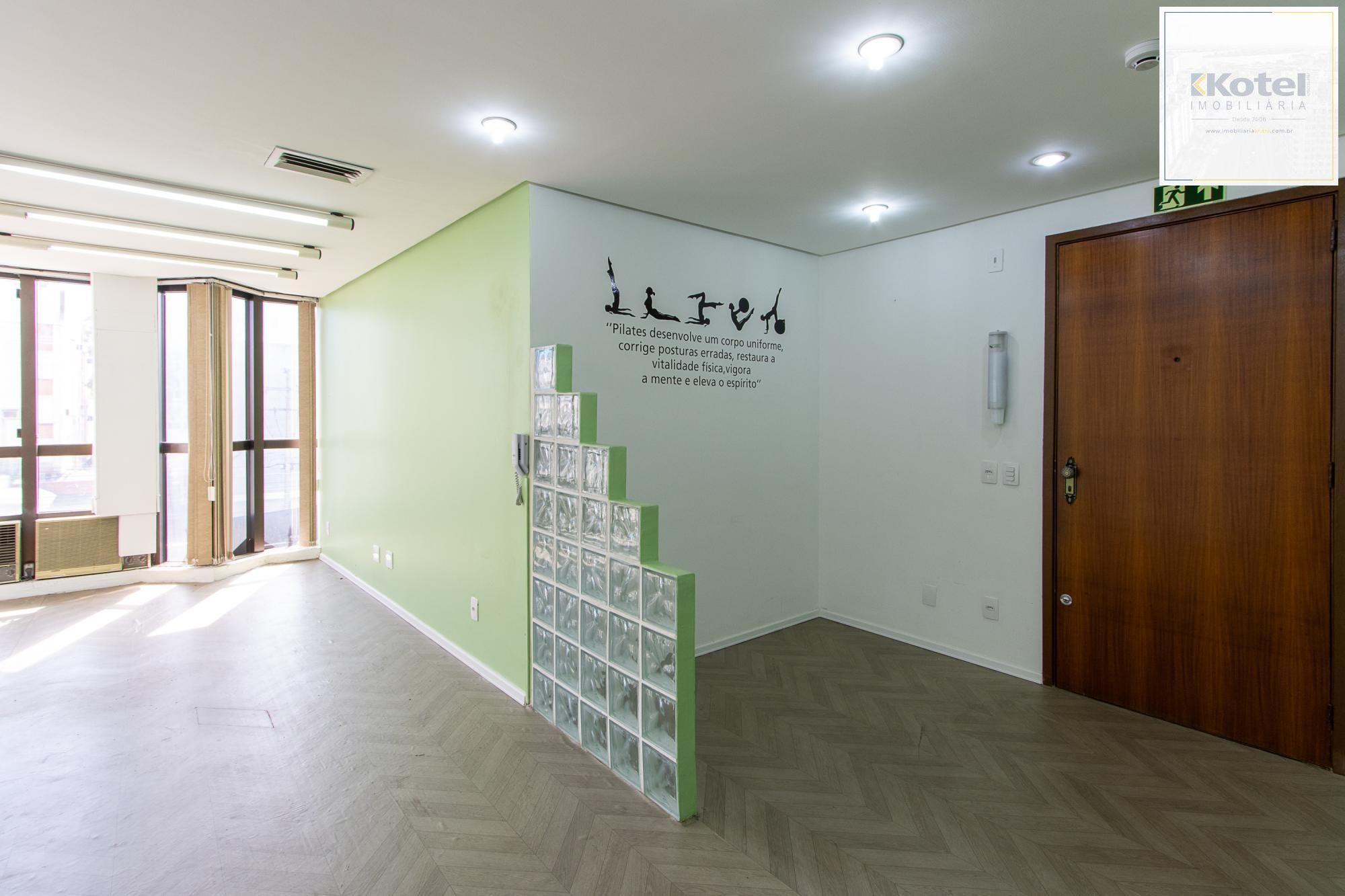 sala com 35,60 m²  de área privativa no edifício Erico Veríssimo Center — foto 4