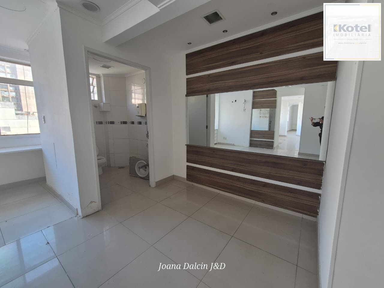 Sala Comercial, 1 sala, à venda, 24 m², Centro - Porto Alegre — foto 4