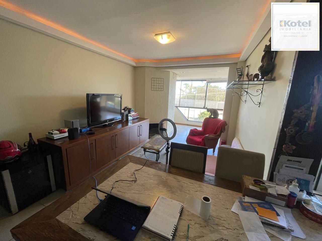 Apartamento bairro Tristeza, com 110 m² de área privativa, 03 dormitórios sendo 01 suíte e 02 vagas de garagem! — foto 2