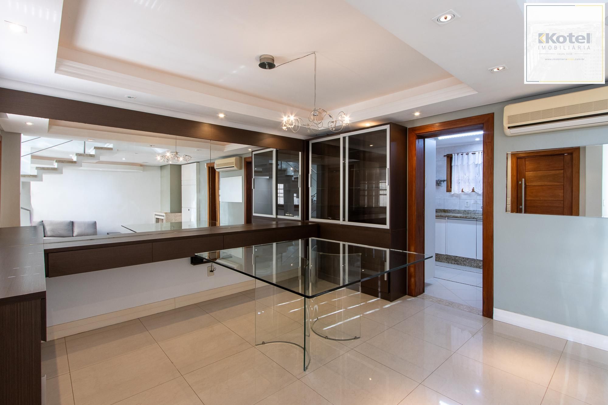 Excelente casa de 3 dormitórios, 1 suíte, pátio, piscina e vaga para 2 carros cobertas. — foto 4