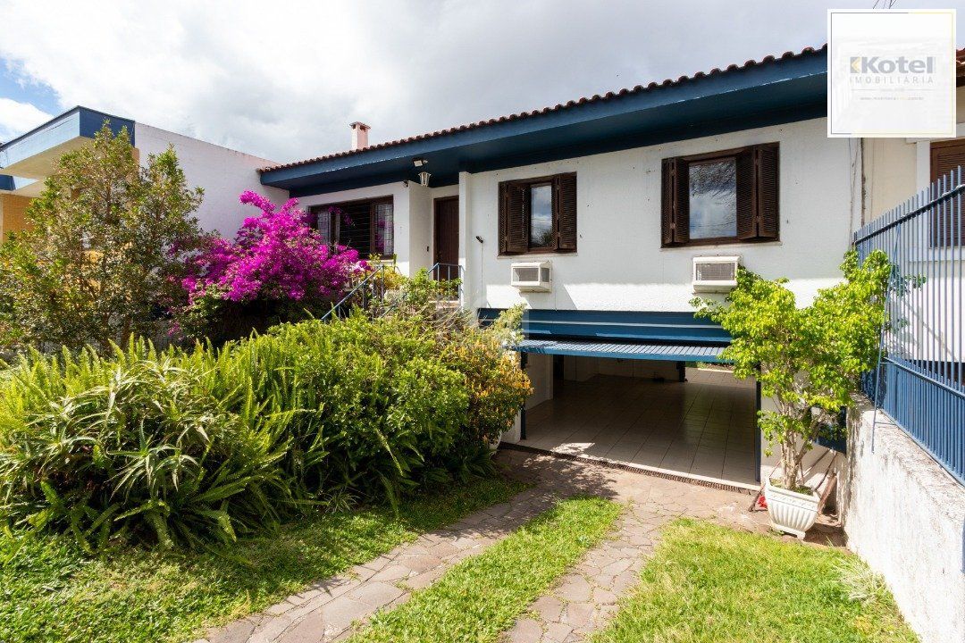 Casa para Venda - 202m², 3 dormitórios, sendo 1 suites, 2 vagas - Cristal — foto 2