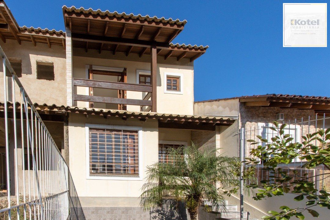 Casa para Venda - 120m², 3 dormitórios, sendo 1 suites, 1 vaga - Guarujá — foto 2