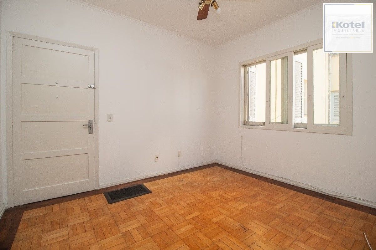 Apartamento de 1 quarto à venda no Edifício Britânia na Avenida Independência em Porto Alegre – 45,24 m² Privativos e Portaria 24h