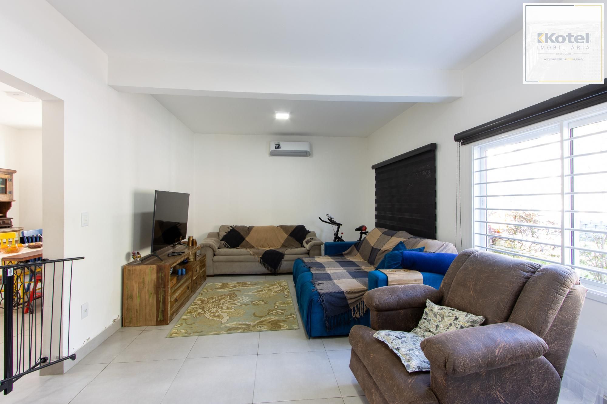 Casa 3 Dormitórios no Bairro Tristeza com 2 Vagas de Garagem — foto 4