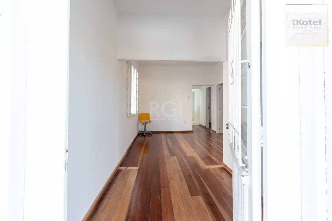 Casa para Venda - 180.2m², 3 dormitórios, 3 vagas - Medianeira — foto 4