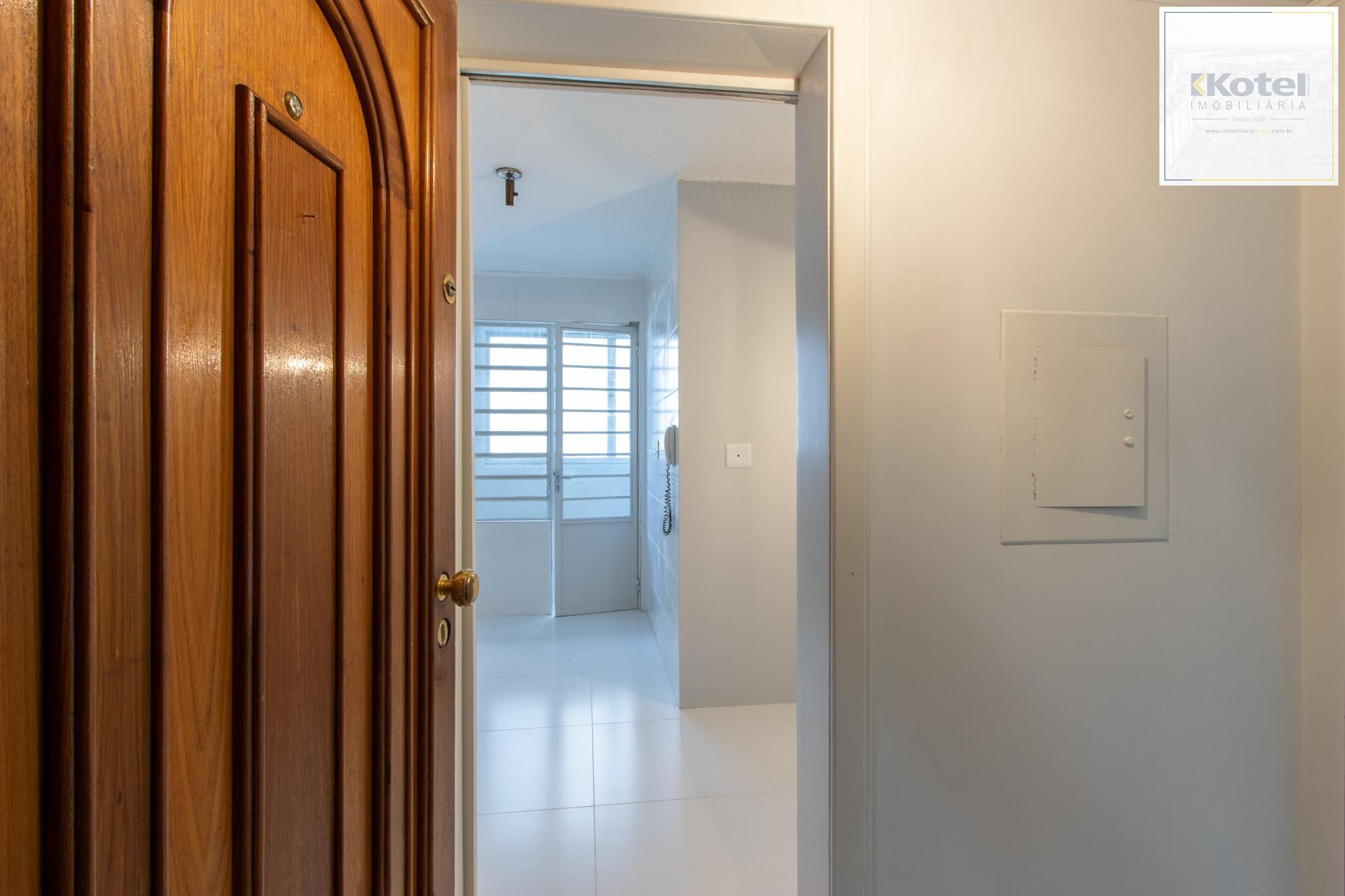 Apartamento 3 quartos, reformado, condomínio com infraestrutura - Bairro Cristal — foto 5