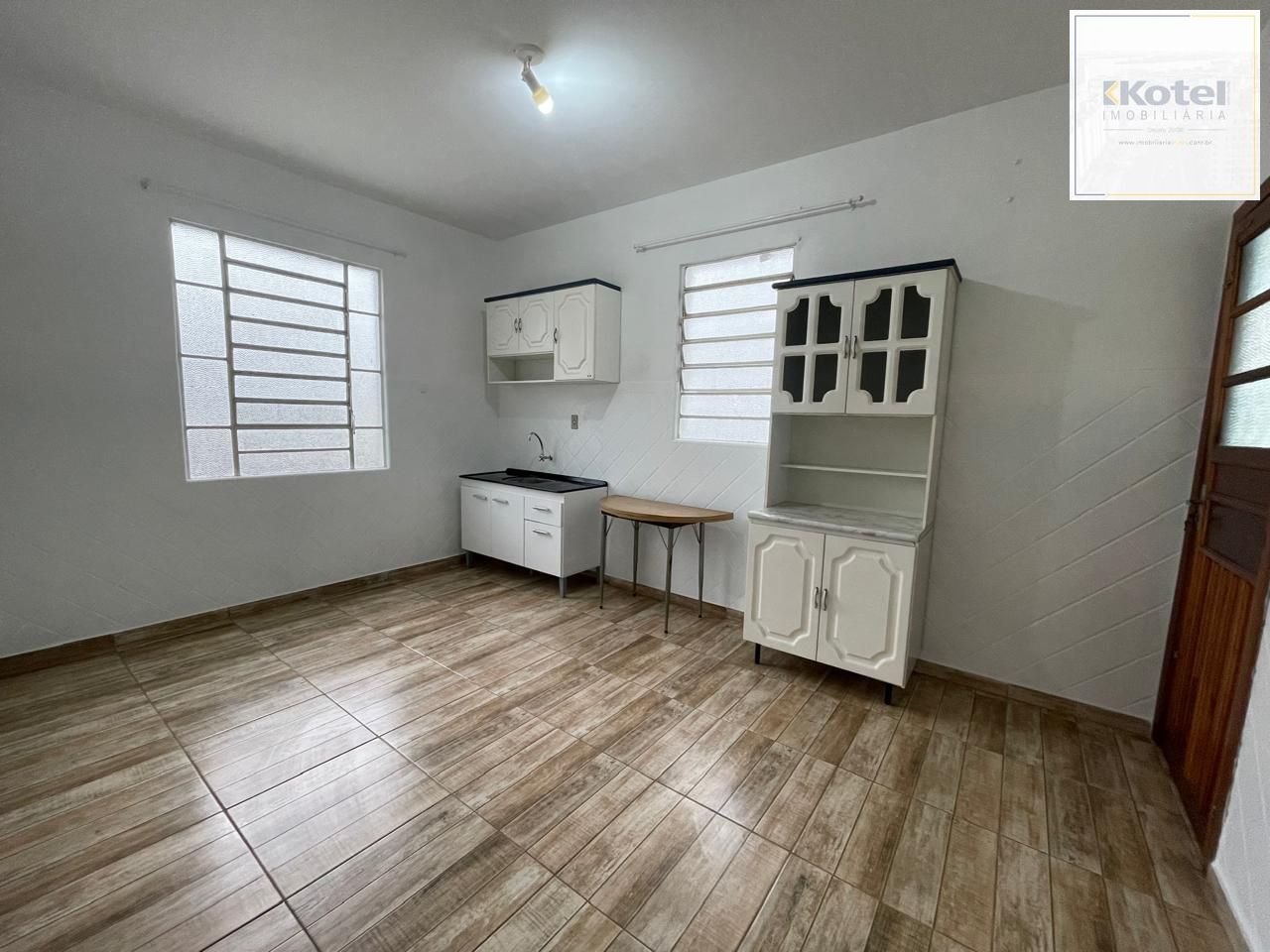 Terreno amplo com 690m², com duas casas construídas para moradia ou investyirdores!! — foto 3
