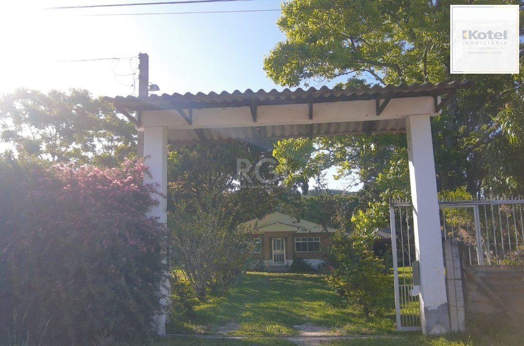 Sítio para Venda - 3330m², 3 dormitórios, sendo 1 suites, Itapuã