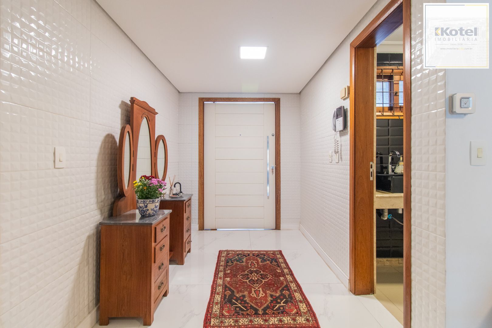 Casa para Venda - 410m², 3 dormitórios, sendo 3 suites, 2 vagas - Ipanema — foto 4