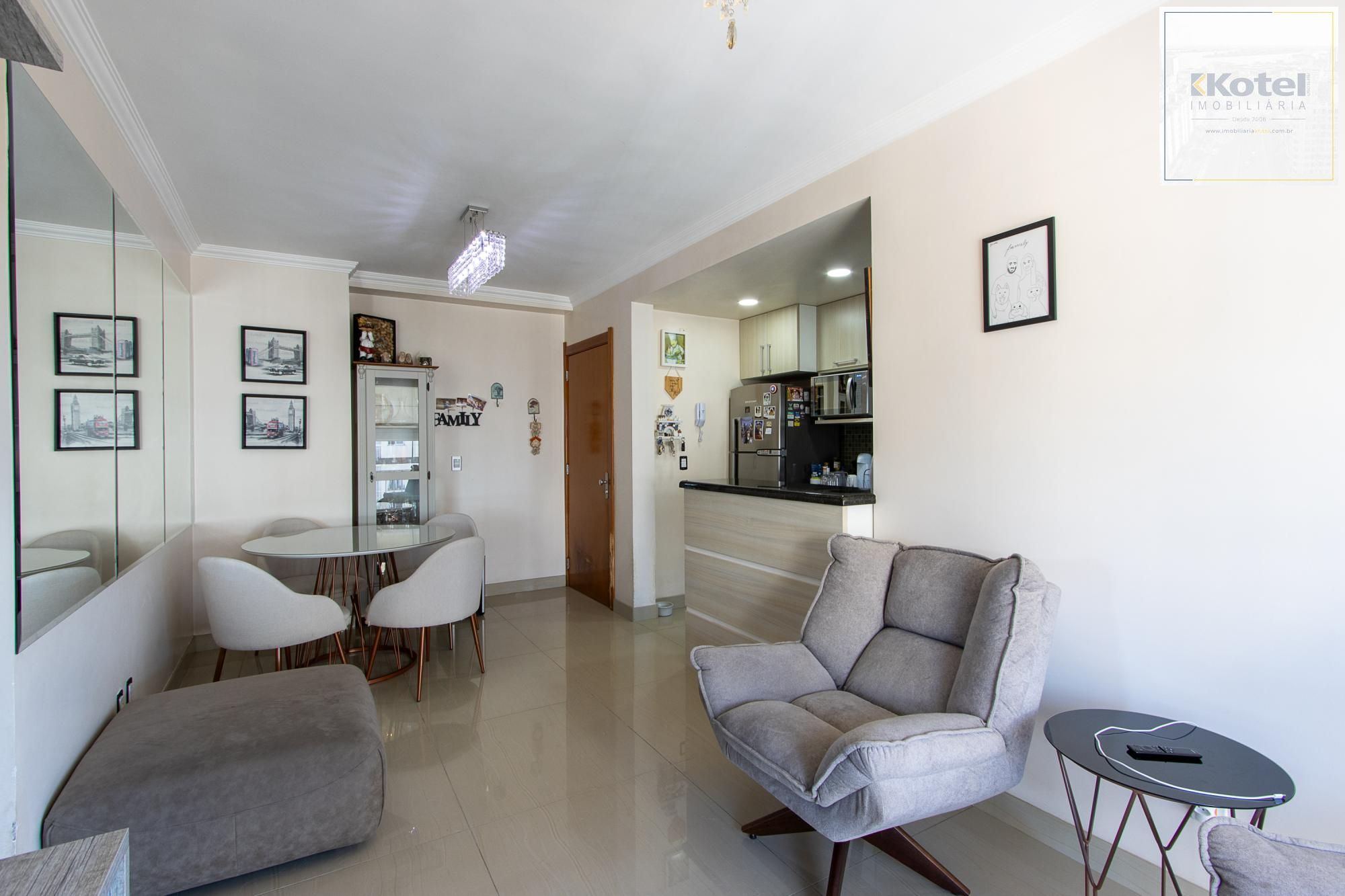 Apartamento, 2 dormitórios e 1 vaga, bairro Jardim Carvalho.