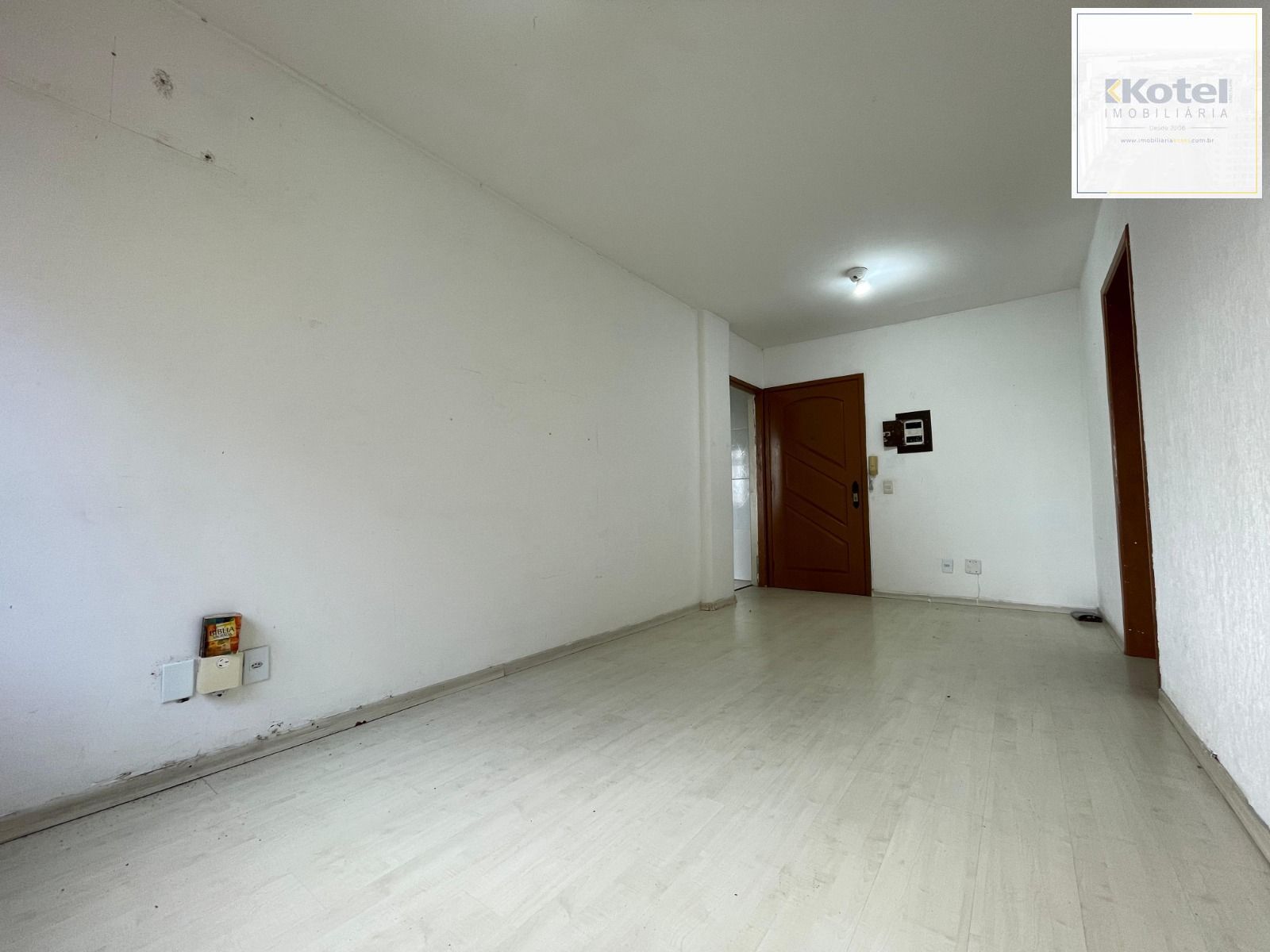 APARTAMENTO 2 QUARTOS - ELEVADOR - VISTA PARA O RIO GUAÍBA - POENTE DA VILA - VILA ASSUNÇÃO